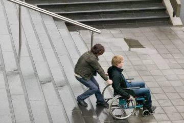 Πώς να νοιάζεστε για τα άτομα με αναπηρία