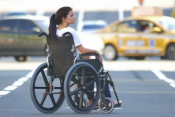 5 ερωτήσεις που δεν πρέπει να κάνετε σε άτομο με αναπηρικό αμαξίδιο