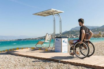 Η ελληνική ιδέα που επιτρέπει σε άτομα με αναπηρία να απολαμβάνουν τη θάλασσα